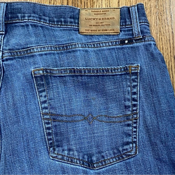 Lucky Brand Jeans Mens 36x32 Straight 221 Medium Wash Cotton Blend Stretch Denim - Picture 3 of 8